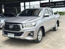 2019 TOYOTA Hilux