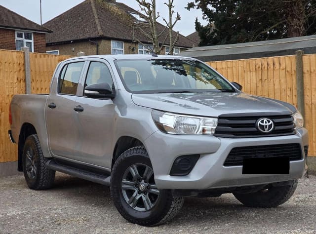 2017 TOYOTA Hilux