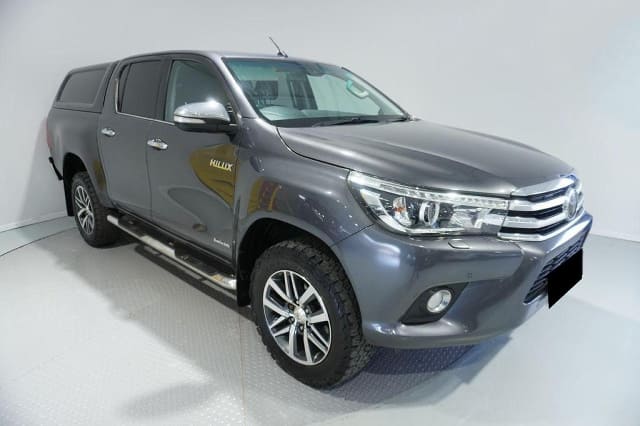 2016 TOYOTA Hilux