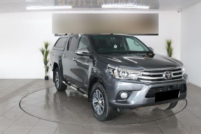 2017 TOYOTA Hilux
