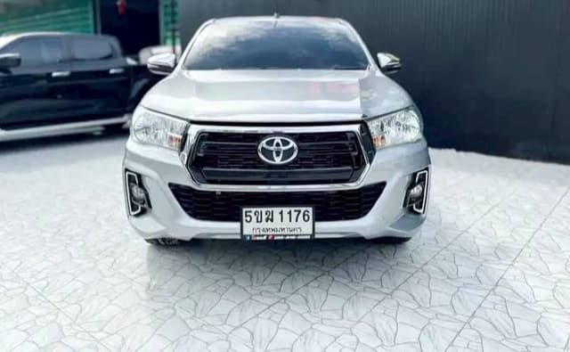 2018 TOYOTA Hilux