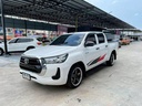2021 TOYOTA Hilux