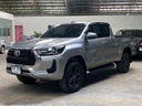 2022 TOYOTA Hilux, 