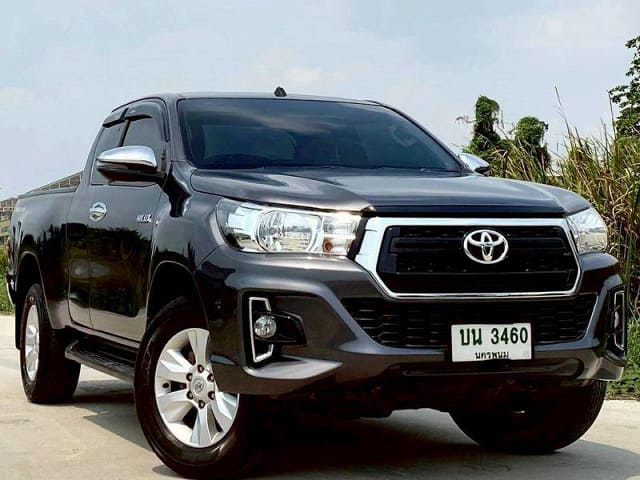 2019 TOYOTA Hilux