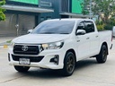 2017 TOYOTA Hilux