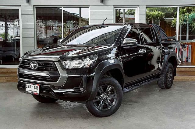 2021 TOYOTA Hilux