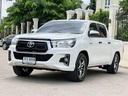 2019 TOYOTA Hilux
