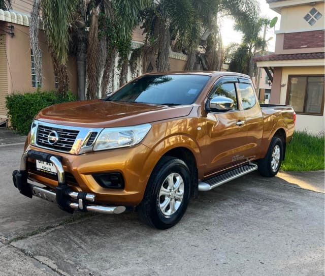 2019 NISSAN Navara