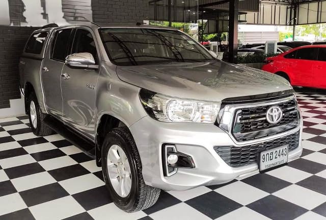 2020 TOYOTA Hilux