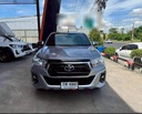2019 TOYOTA Hilux
