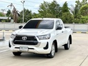 2023 TOYOTA Hilux