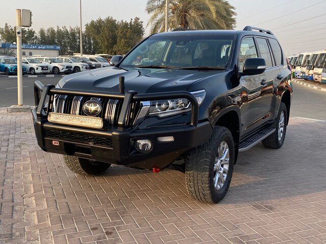 2017 TOYOTA Land Cruiser Prado