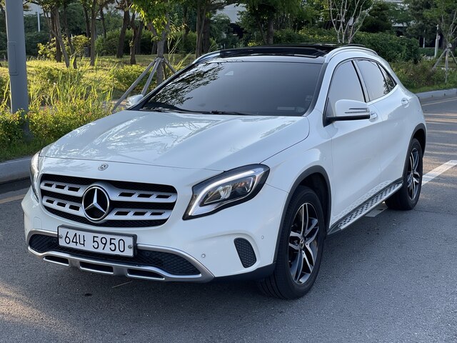 2018 MERCEDES-BENZ GLA-Class