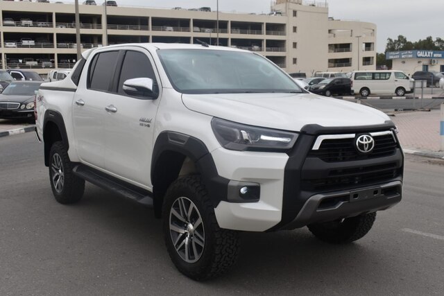 2017 TOYOTA Hilux