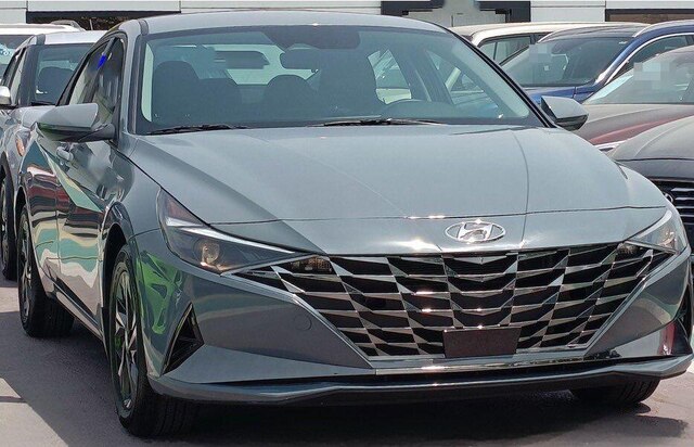 2022 HYUNDAI Elantra