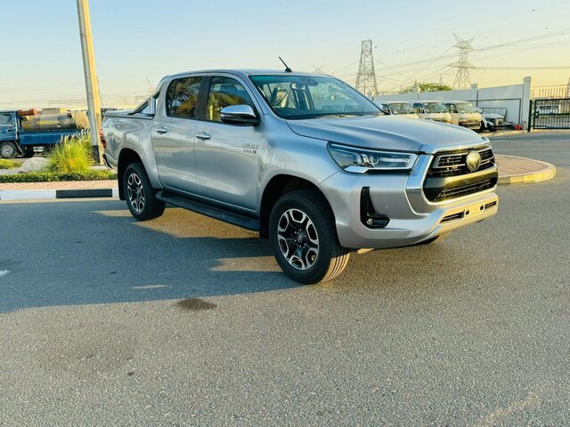 2020 TOYOTA Hilux