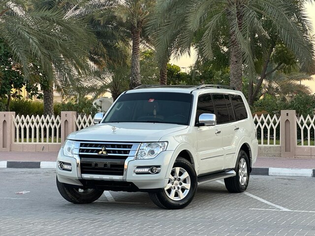 2018 MITSUBISHI Pajero