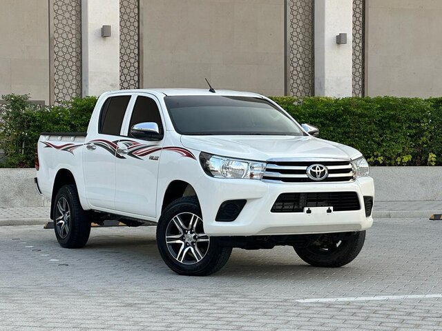 2022 TOYOTA Hilux, 