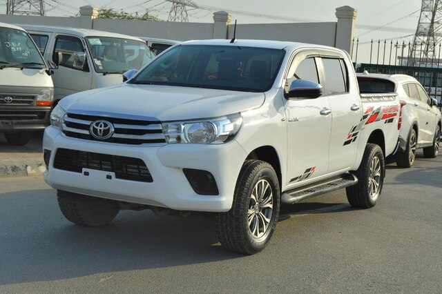 2018 TOYOTA Hilux