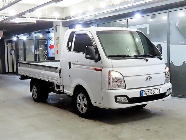 2022 HYUNDAI Porter