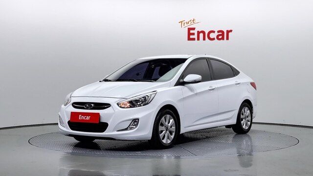 2017 HYUNDAI Accent