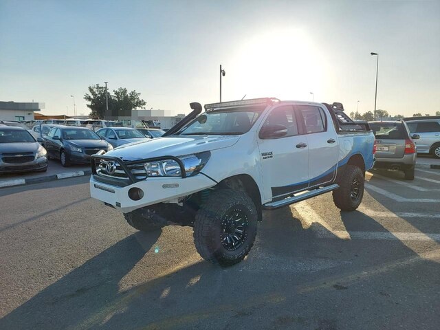 2017 TOYOTA Hilux