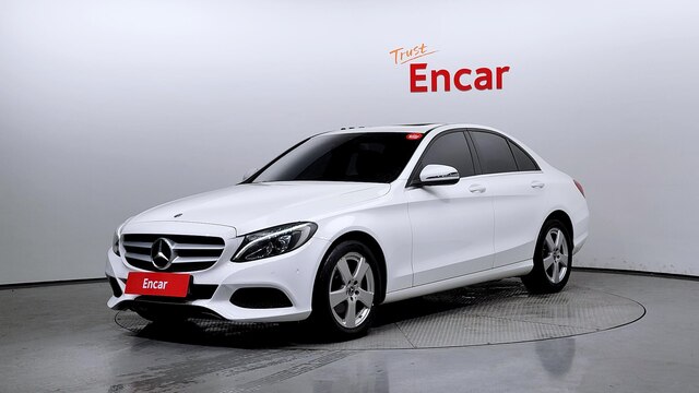 2018 MERCEDES-BENZ C-Class