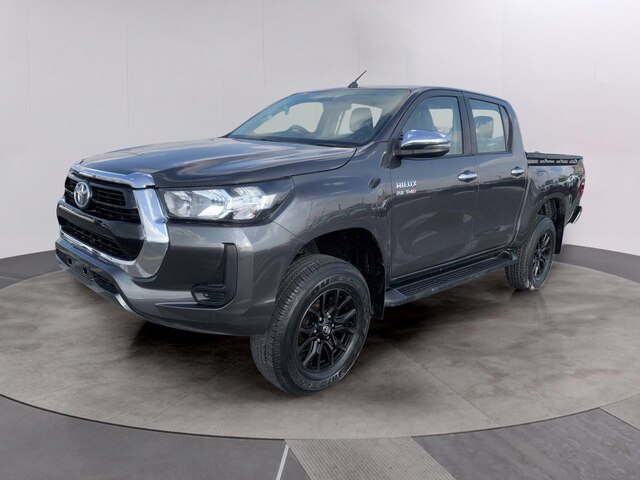 2017 TOYOTA Hilux