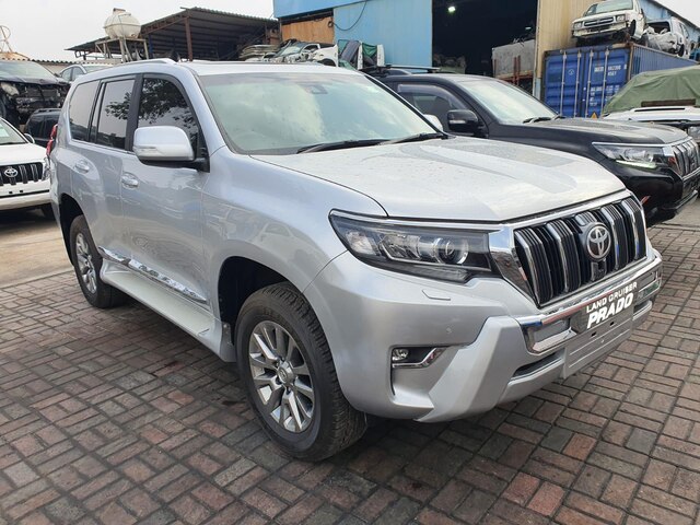 2021 TOYOTA Land Cruiser Prado