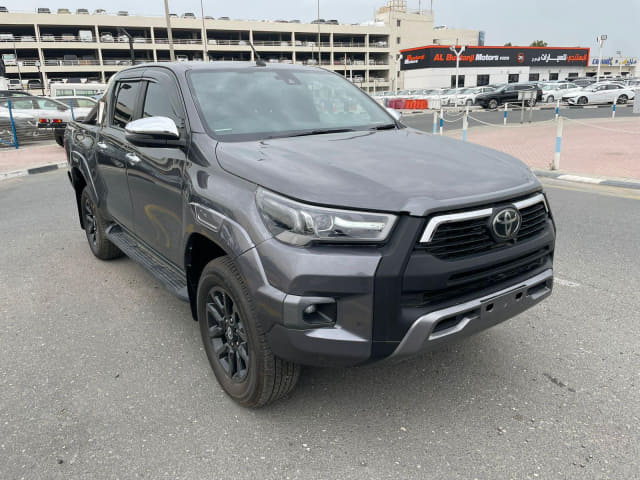 2022 TOYOTA Hilux