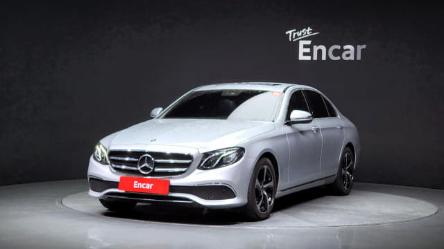 2020 MERCEDES-BENZ E-Class