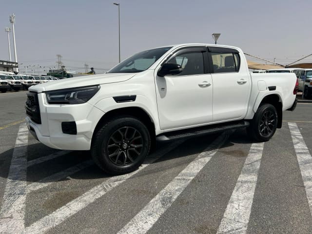 2022 TOYOTA Hilux