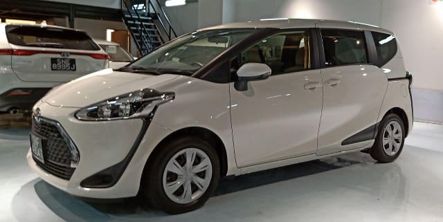 2019 TOYOTA Sienta