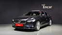 2019 VOLVO S90