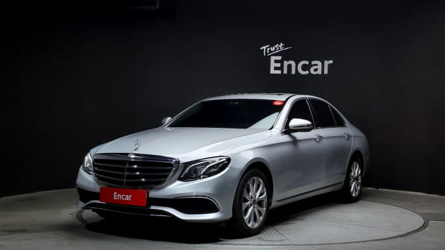 2018 MERCEDES-BENZ E-Class