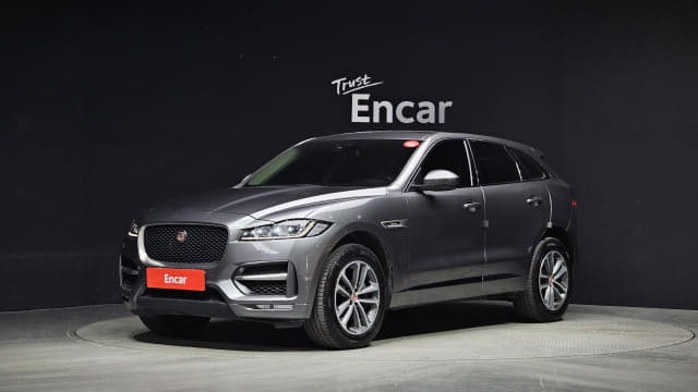 2017 JAGUAR F-PACE