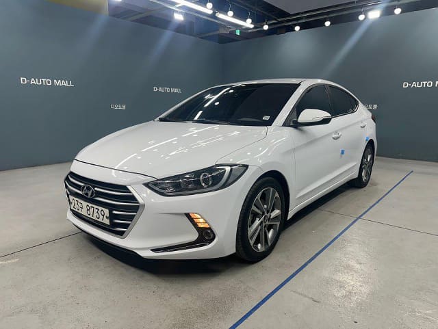 2018 HYUNDAI Avante (Elantra)