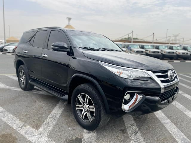 2019 TOYOTA Fortuner