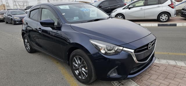 2017 MAZDA Demio