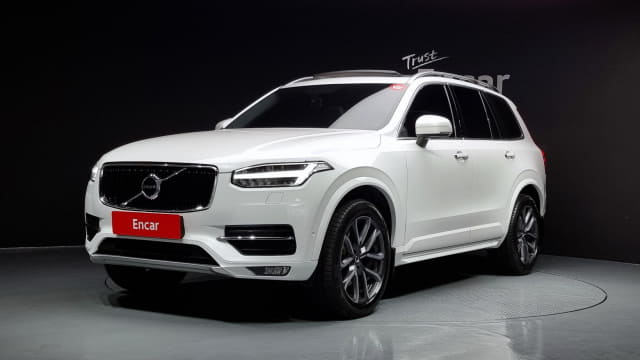 2017 VOLVO XC90