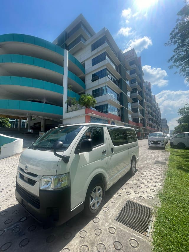 2022 TOYOTA Hiace Van, 