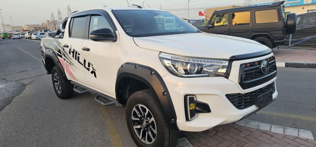 2020 TOYOTA Hilux