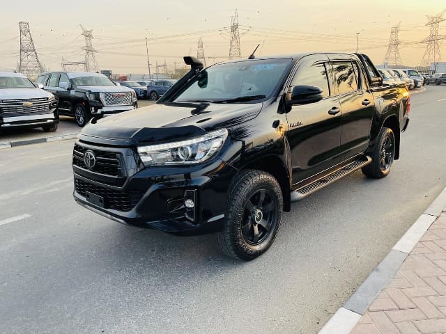 2019 TOYOTA Hilux