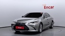 2022 LEXUS ES