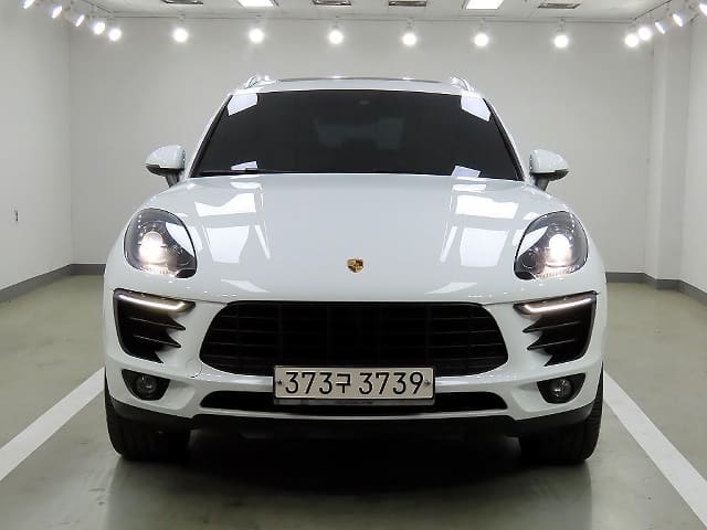 2017 Porsche MACAN