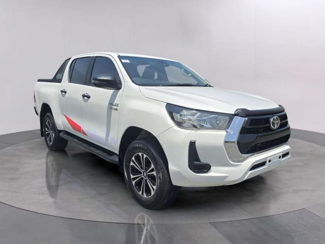 2021 TOYOTA Hilux