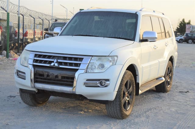 2016 MITSUBISHI Pajero