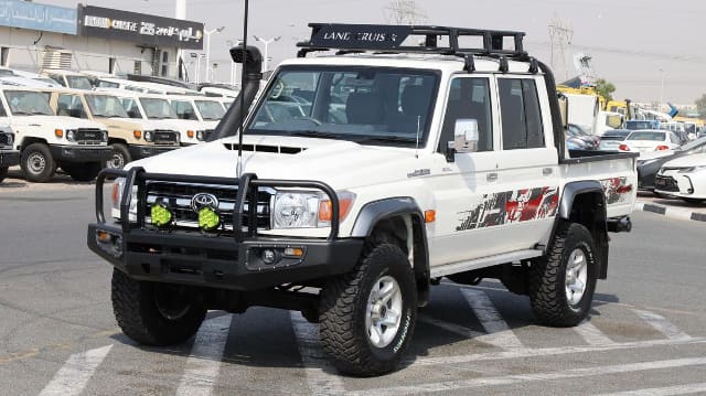 2022 TOYOTA Land Cruiser