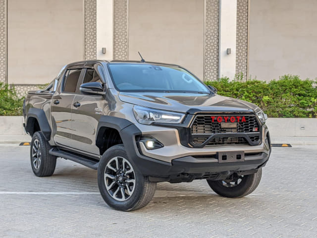 2021 TOYOTA Hilux