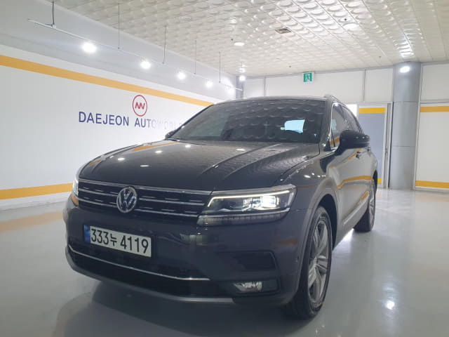 2018 VOLKSWAGEN Tiguan